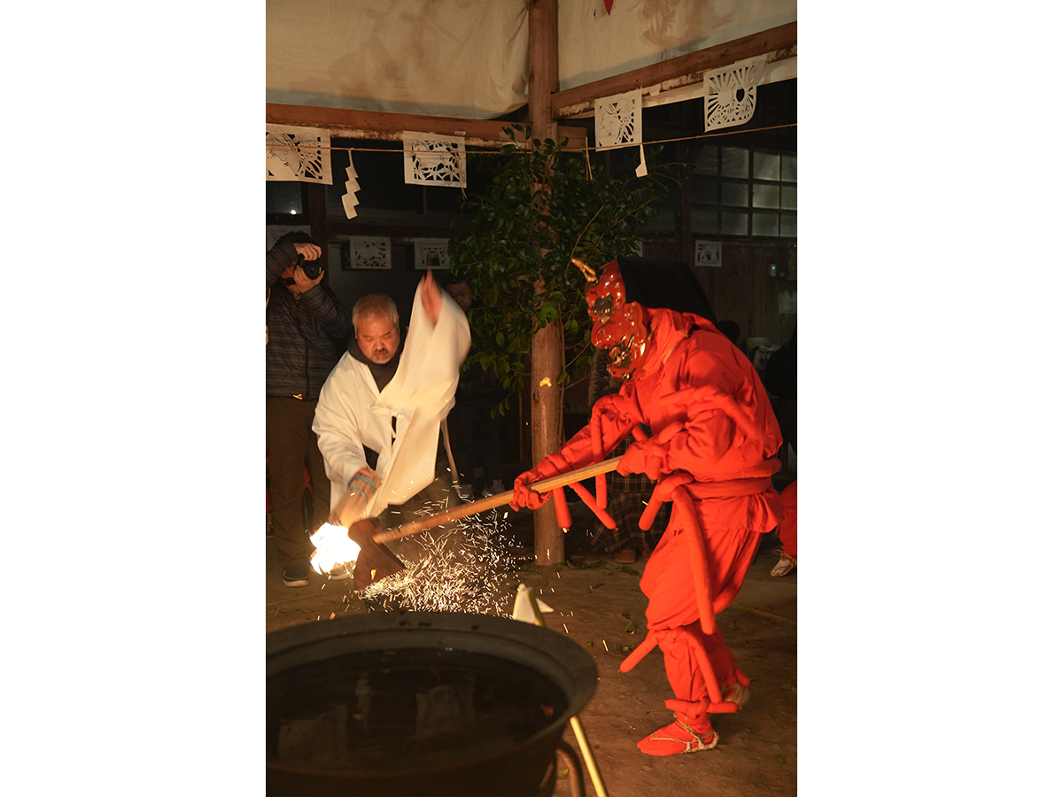 花祭(豊根村上黒川)