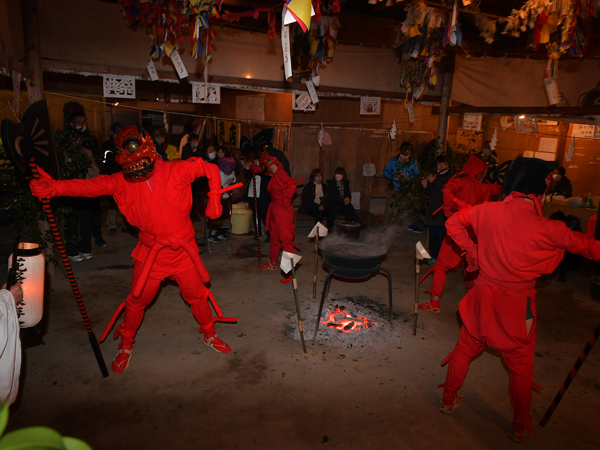 花祭(豊根村上黒川)