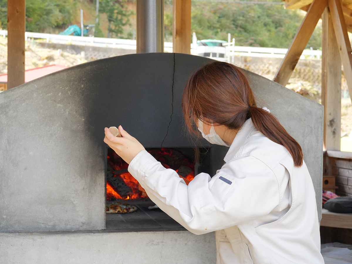 秋を満喫！芋掘り＆ピザ作り体験